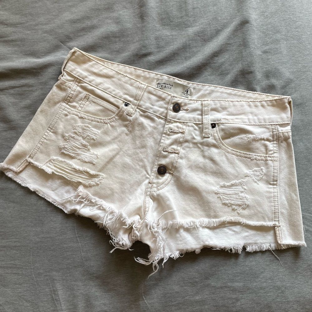 Abercrombie & Fitch Low Rise White Shorts